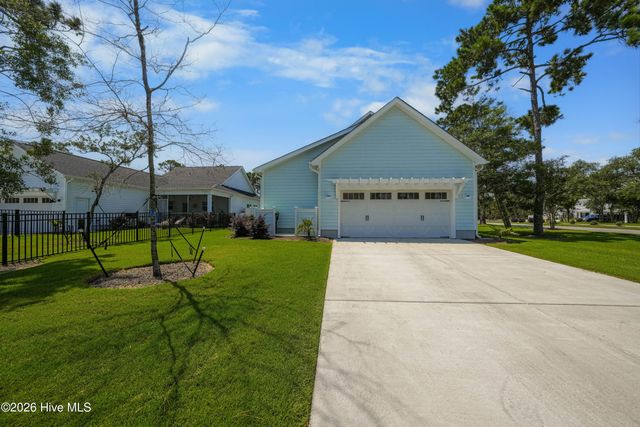 2498 Lake Ridge Drive, Southport, NC 28461