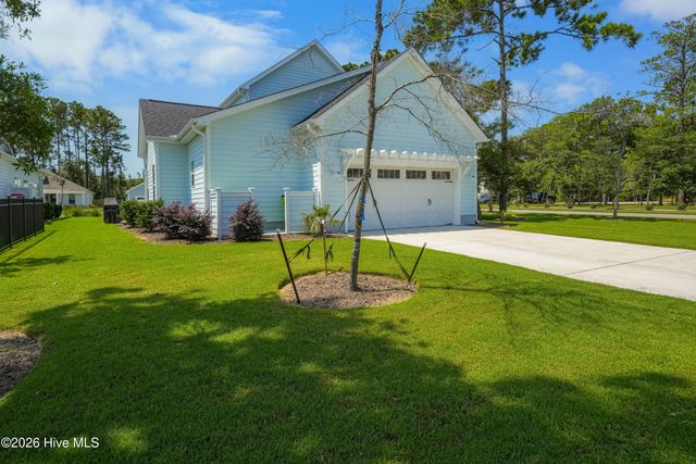 2498 Lake Ridge Drive, Southport, NC 28461