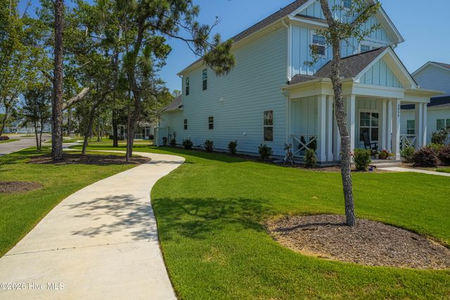2498 Lake Ridge Drive, Southport, NC 28461