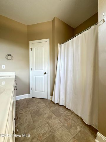 216 Beaver Dam Drive, Clinton, NC 28328