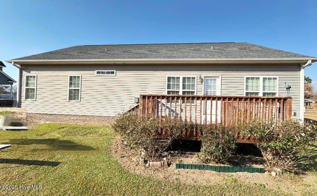 216 Beaver Dam Drive, Clinton, NC 28328