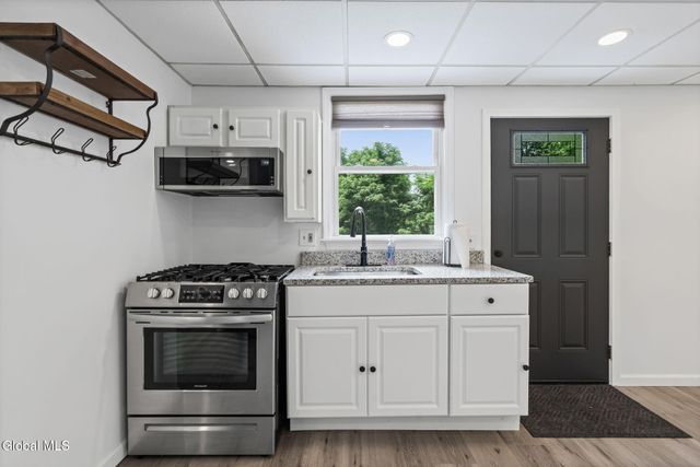 681 Delaware Avenue, Albany, NY 12209
