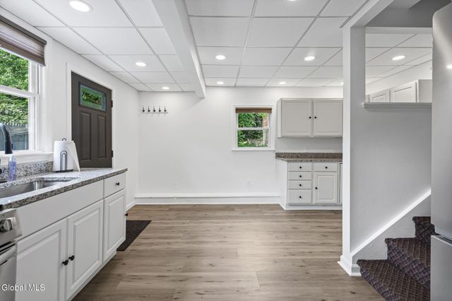 681 Delaware Avenue, Albany, NY 12209