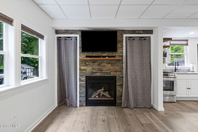 681 Delaware Avenue, Albany, NY 12209
