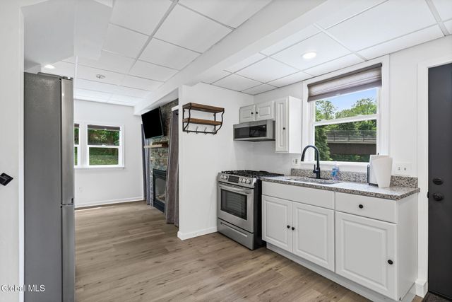 681 Delaware Avenue, Albany, NY 12209