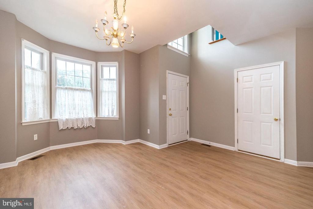 101 OXFORD CT #143, Ambler, PA 19002 — photo 2