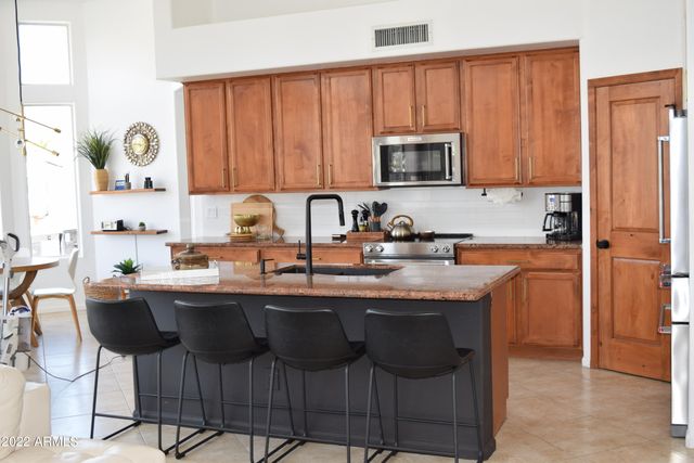21661 N 58TH Avenue, Glendale, AZ 85308