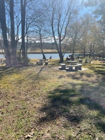 79 Cypress Bend, Huntsville, TX 77340