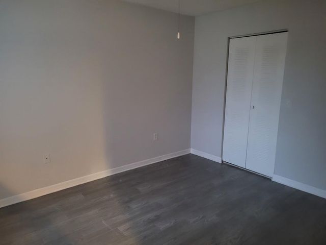 4197 N Haverhill Road 212, West Palm Beach, FL 33417