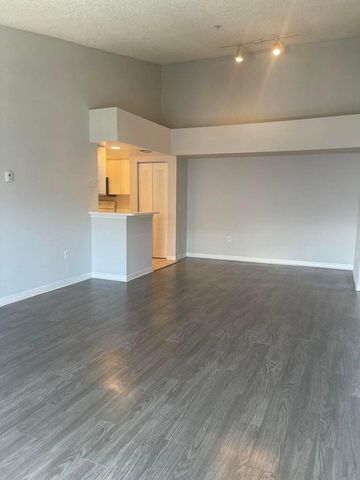 4197 N Haverhill Road 212, West Palm Beach, FL 33417
