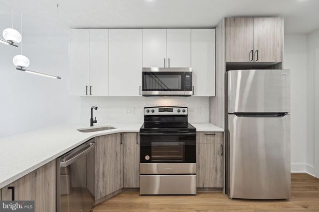 528 W BERKS ST, Philadelphia, PA 19122