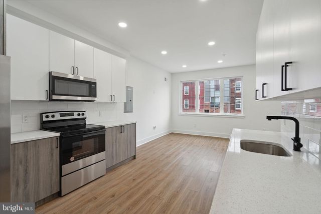 528 W BERKS ST, Philadelphia, PA 19122