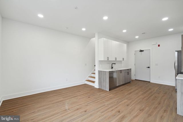 528 W BERKS ST, Philadelphia, PA 19122