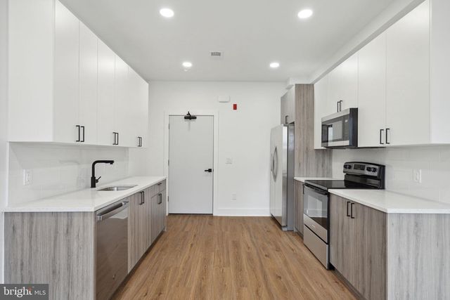 528 W BERKS ST, Philadelphia, PA 19122