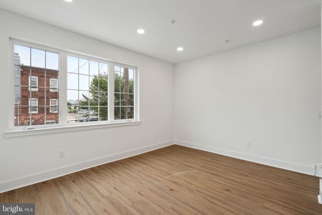 528 W BERKS ST, Philadelphia, PA 19122