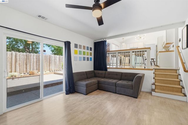241 Garnet Drive, Livermore, CA 94550