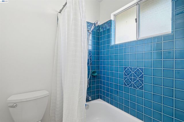241 Garnet Drive, Livermore, CA 94550