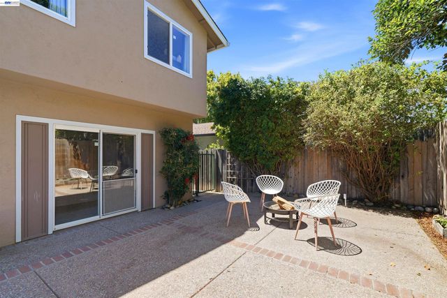 241 Garnet Drive, Livermore, CA 94550