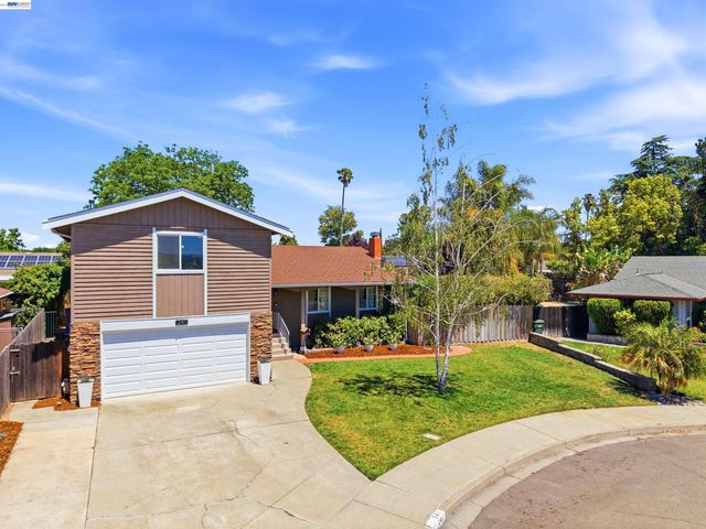 241 Garnet Drive, Livermore, CA 94550