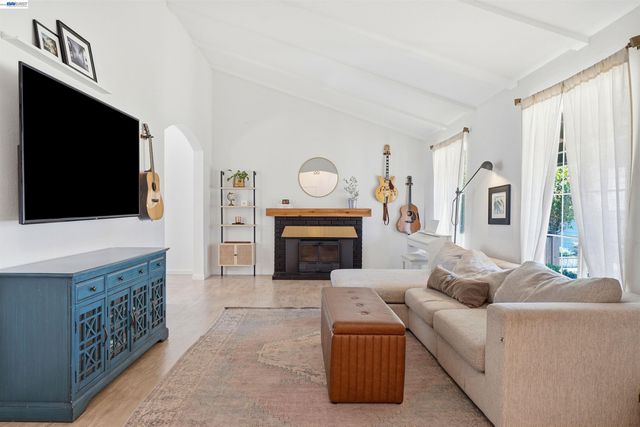 241 Garnet Drive, Livermore, CA 94550
