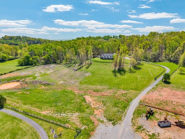 3631 Louisville Rd, Louisville, TN 37777