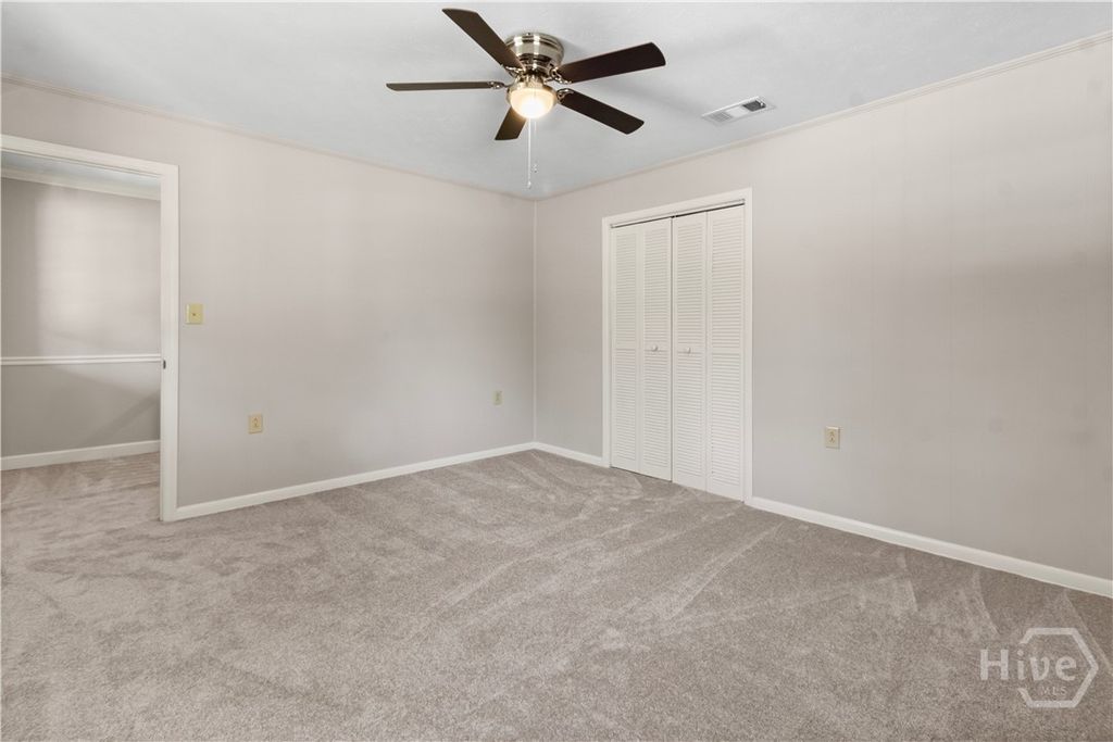 Image 18 of property listing at 701 Lee Boulevard, Savannah, GA 31405