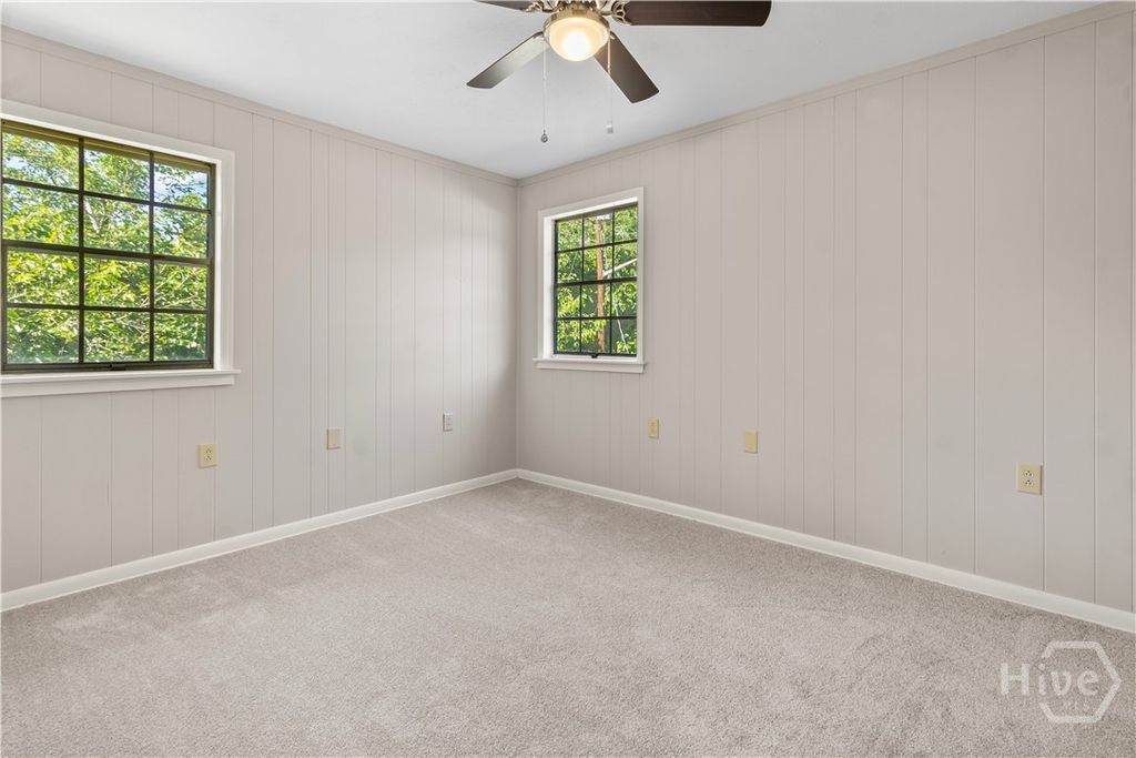 Image 24 of property listing at 701 Lee Boulevard, Savannah, GA 31405