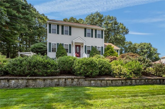 5 Lauretta Lane, Lincoln, RI 02865
