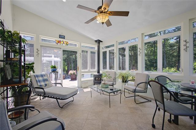 5 Lauretta Lane, Lincoln, RI 02865