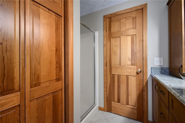 5 Lauretta Lane, Lincoln, RI 02865