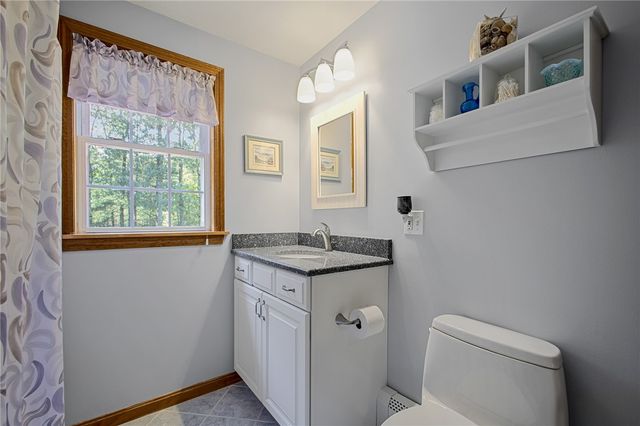 5 Lauretta Lane, Lincoln, RI 02865