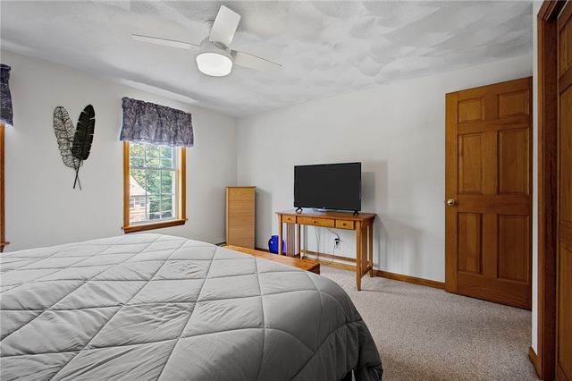 5 Lauretta Lane, Lincoln, RI 02865