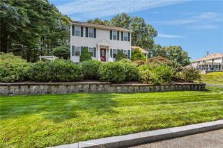 5 Lauretta Lane, Lincoln, RI 02865