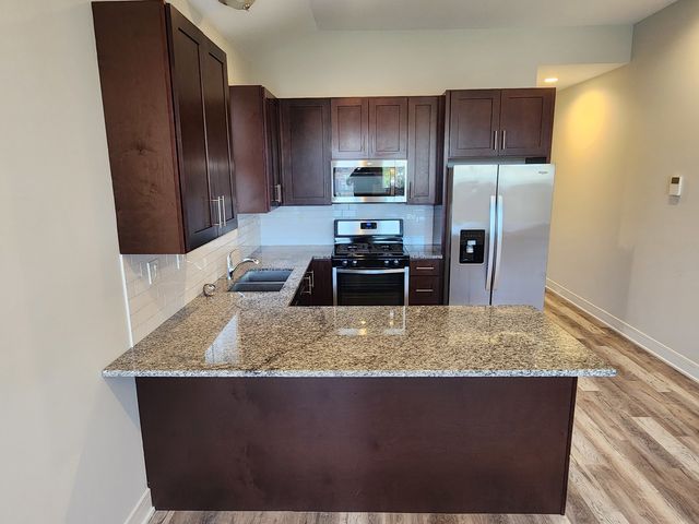 6337 S Ellis Avenue 3, Chicago, IL 60637