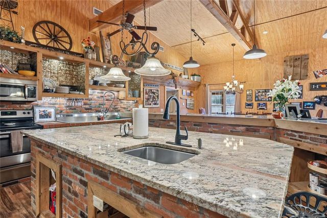 1520 S Cottonwood Road, Stillwater, OK 74074