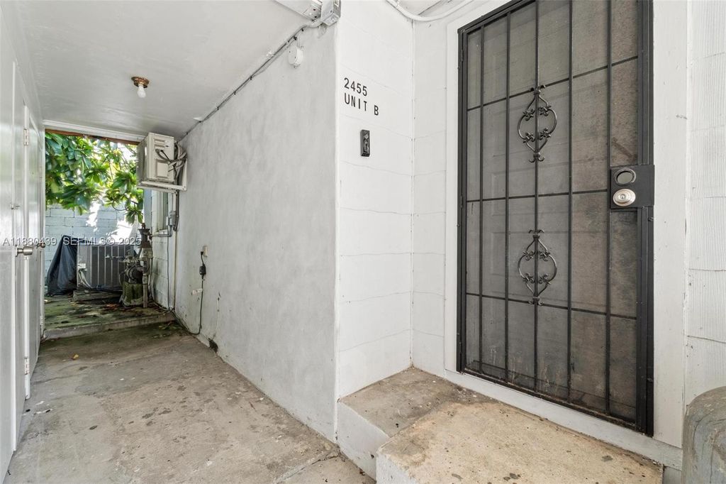 2453 SW 17th Street 2, Miami, FL 33145