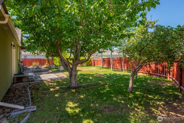 320 E Inglewood Drive, Moses Lake, WA 98837