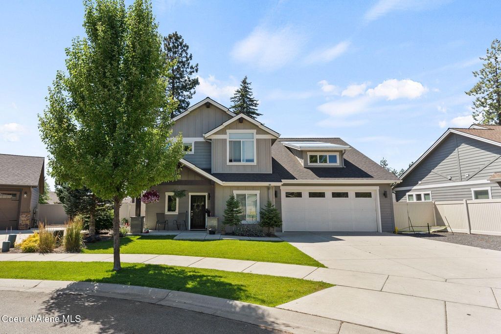 6845 N Baudelaire Dr, Coeur D'alene, ID 83815