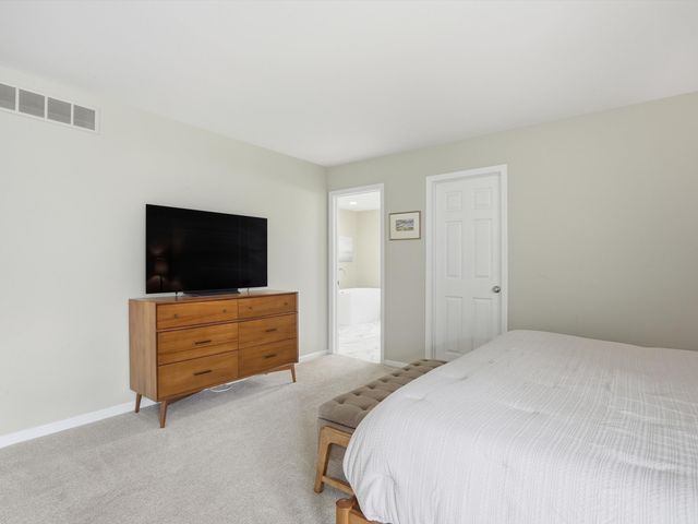 11542 Lancelot Lane, Putnam Twp, MI 48169