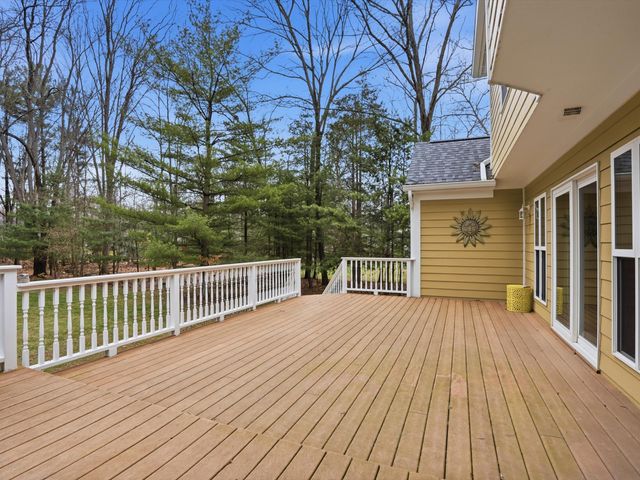 11542 Lancelot Lane, Putnam Twp, MI 48169