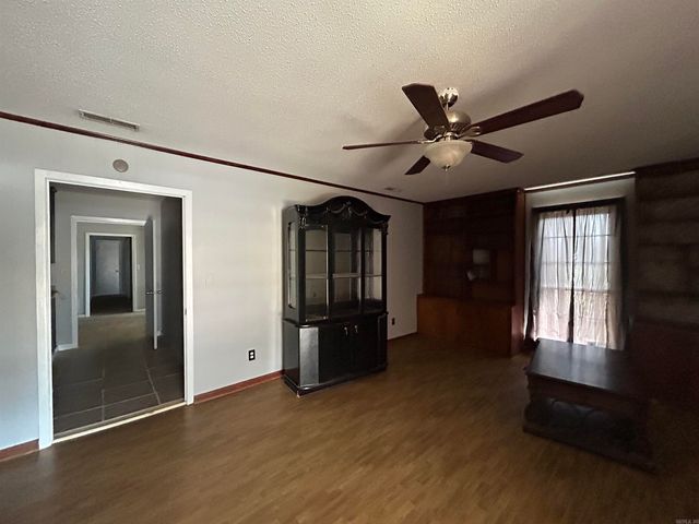 347 E Old Military Rd, Colt, AR 72326