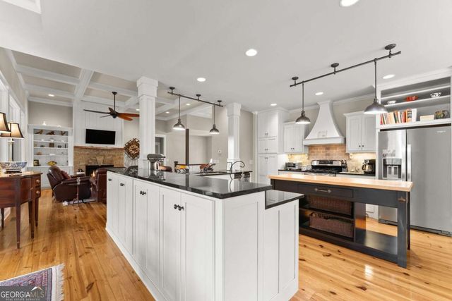 167 Early Red Pippin, Clarkesville, GA 30523