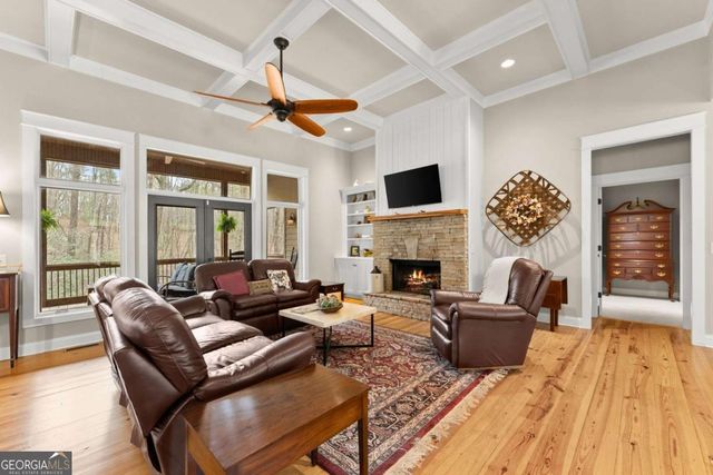 167 Early Red Pippin, Clarkesville, GA 30523