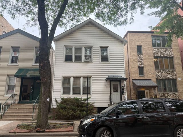 823 S Carpenter Street, Chicago, IL 60607