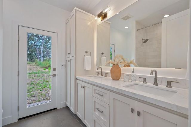 10180 Tierra Del Lago Pl, Newcastle, CA 95658