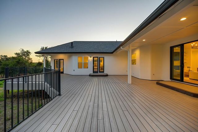 10180 Tierra Del Lago Pl, Newcastle, CA 95658