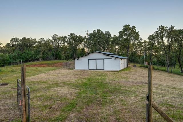 10180 Tierra Del Lago Pl, Newcastle, CA 95658