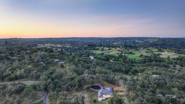 10180 Tierra Del Lago Pl, Newcastle, CA 95658