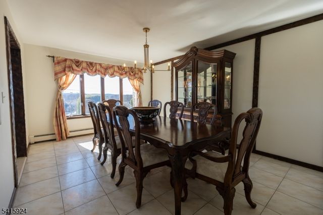 23 Carr Pl, Totowa Boro, NJ 07512