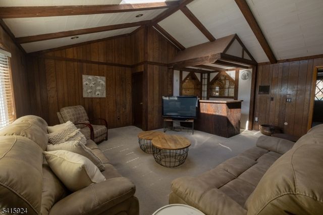 23 Carr Pl, Totowa Boro, NJ 07512